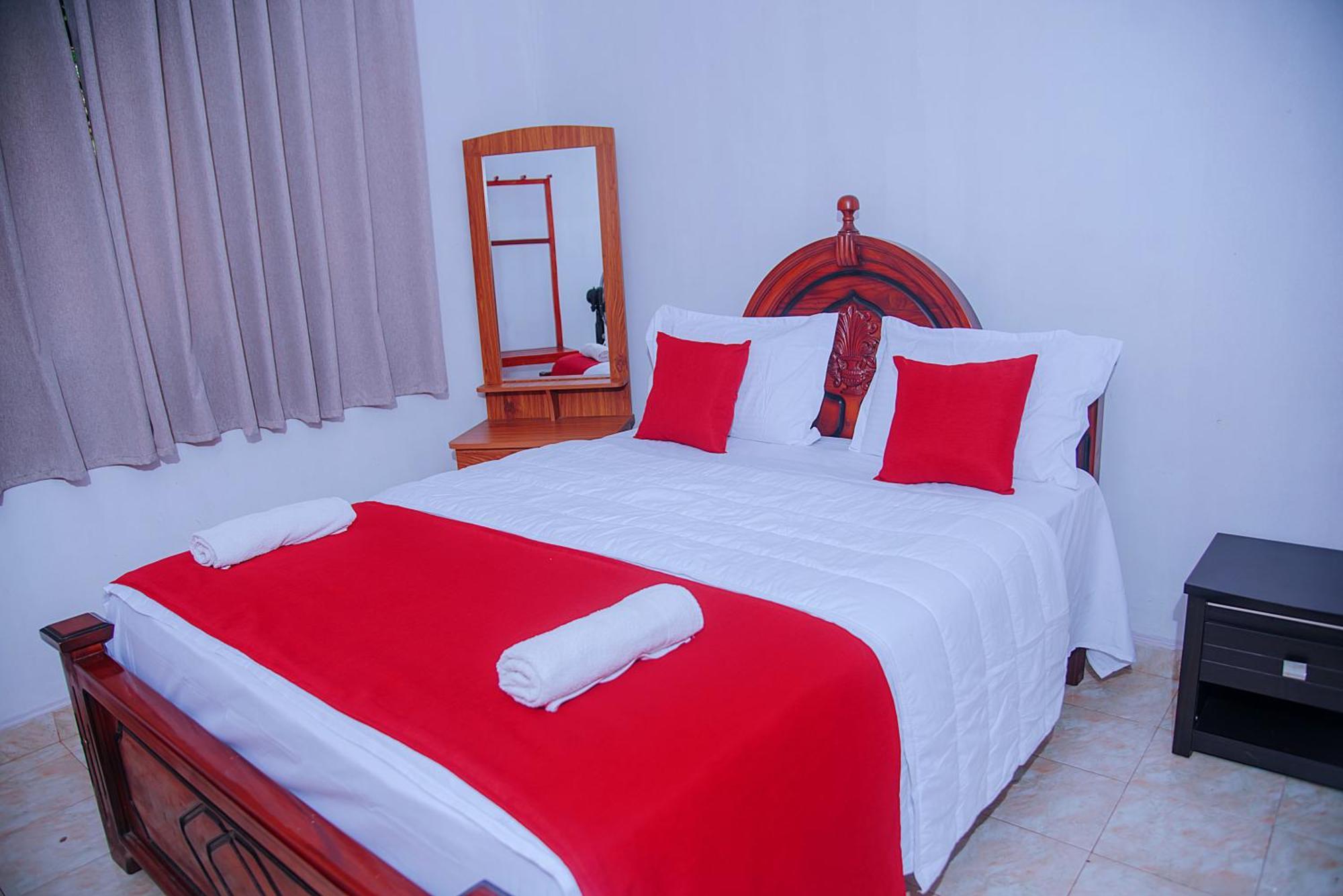 Freedom Guest Inn Ела Екстериор снимка